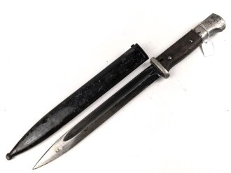 Seitengewehr M84/98 für K98 der Wehrmach, getragenes Stück, die Scheide überlackiert