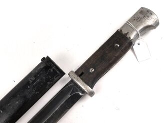 Seitengewehr M84/98 für K98 der Wehrmach, getragenes Stück, die Scheide überlackiert