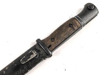 Seitengewehr M84/98 für K98 der Wehrmach, getragenes Stück, die Scheide überlackiert