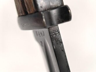 Seitengewehr M84/98 für K98 der Wehrmach, getragenes Stück, die Scheide überlackiert