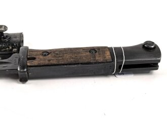 Seitengewehr M84/98 für K98 der Wehrmach, getragenes Stück, die Scheide überlackiert