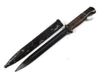 Seitengewehr M84/98 für K98 der Wehrmach, getragenes Stück, die Scheide überlackiert