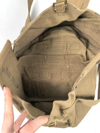 British 194? dated Vickers magazine pouches. Unused