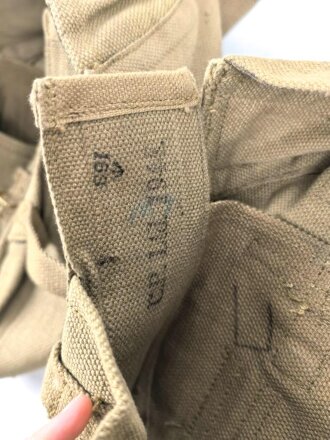 British 194? dated Vickers magazine pouches. Unused