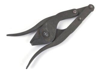 British 1943 dated wire cutter. Unused, with securing rope