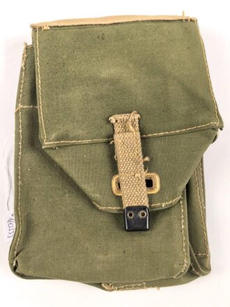 British WWII leight weight gasmask bag, dated 1943, unused