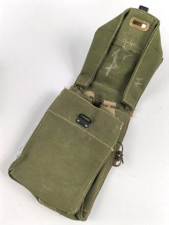 British WWII leight weight gasmask bag, dated 1943, unused