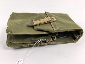 British WWII leight weight gasmask bag, dated 1944, unused