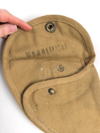 Canada, 1943 dated Enfield and Webley revolver holster.