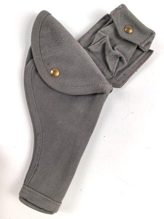 Canada Airforce , 1942 dated Enfield and Webley revolver holster with ammunition pouch