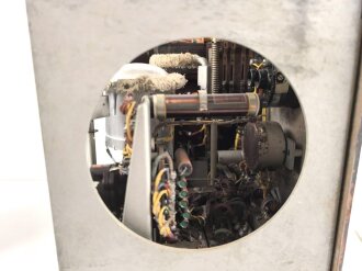 Luftwaffe, Netztastgerät NTG 2 , LN 20044, zum Betrieb mit Richtfunkgerät Elster SEG2T. Ungereinigtes Stück, Funktion nicht geprüft