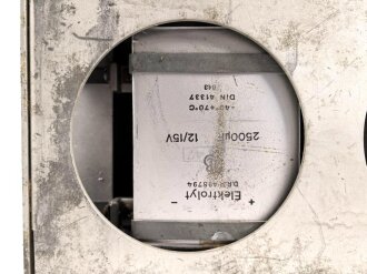 Luftwaffe, Netztastgerät NTG 2 , LN 20044, zum Betrieb mit Richtfunkgerät Elster SEG2T. Ungereinigtes Stück, Funktion nicht geprüft