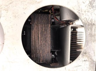 Luftwaffe, Netztastgerät NTG 2 , LN 20044, zum Betrieb mit Richtfunkgerät Elster SEG2T. Ungereinigtes Stück, Funktion nicht geprüft