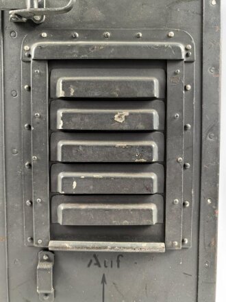 Luftwaffe, Netztastgerät NTG 2 , LN 20044, zum Betrieb mit Richtfunkgerät Elster SEG2T. Ungereinigtes Stück, Funktion nicht geprüft