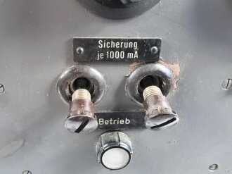 Luftwaffe, Netztastgerät NTG 2 , LN 20044, zum Betrieb mit Richtfunkgerät Elster SEG2T. Ungereinigtes Stück, Funktion nicht geprüft