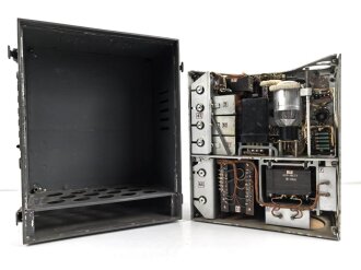 Luftwaffe, Netztastgerät NTG 2 , LN 20044, zum Betrieb mit Richtfunkgerät Elster SEG2T. Ungereinigtes Stück, Funktion nicht geprüft