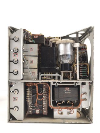 Luftwaffe, Netztastgerät NTG 2 , LN 20044, zum Betrieb mit Richtfunkgerät Elster SEG2T. Ungereinigtes Stück, Funktion nicht geprüft