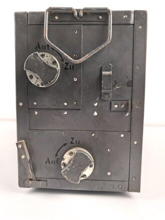 Luftwaffe, Batteriehalbtonister BHT2 , Ln 20001. Für Richtfunkgerät Elster SEG2T. Originallack, Funktion nicht geprüft