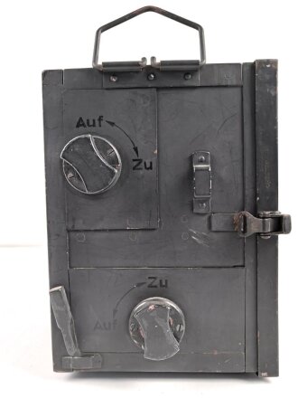 Luftwaffe, Batteriehalbtonister BHT2 , Ln 20001. Für Richtfunkgerät Elster SEG2T. Originallack, mit zugehörigem Gehäusedeckel,  Funktion nicht geprüft