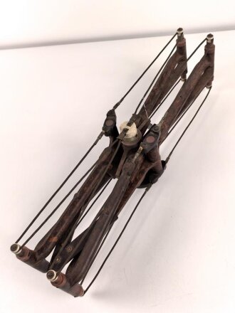 Luftwaffe Sägezahnantenne SZA2 , LN 20021 für Richtfunkgerät Elster SEG2T. Guter Zustand, Funktion nicht geprüft