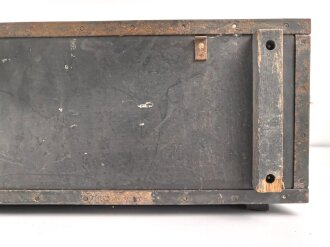 Luftwaffe, Zubehörtornister ZT2  für Richtfunkgerät Elster SEG2T. Originallack