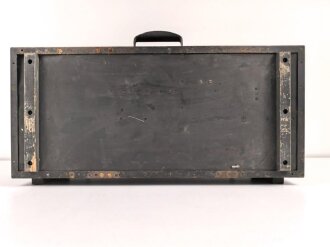Luftwaffe, Zubehörtornister ZT2  für Richtfunkgerät Elster SEG2T. Originallack