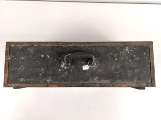 Luftwaffe, Zubehörtornister ZT2  für Richtfunkgerät Elster SEG2T. Originallack