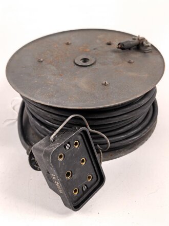 Luftwaffe, Verlängerungskabel 15 Meter auf Trommel für Handapparat HAP2 zum Richtfunkgerät Elster SEG2T. Guter Gesamtzustand, Funktion nicht geprüft