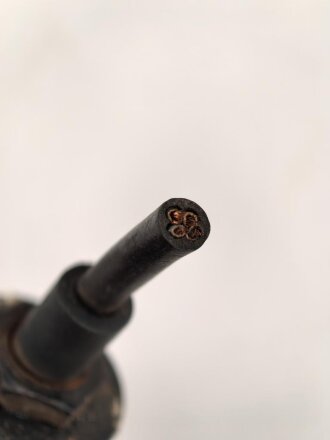 Luftwaffe, Verlängerungskabel 15 Meter auf Trommel für Handapparat HAP2 zum Richtfunkgerät Elster SEG2T. Guter Gesamtzustand, Funktion nicht geprüft, Stecker lose beiliegend