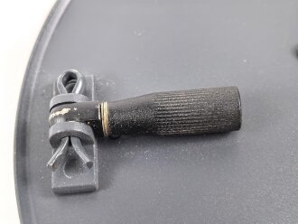 Luftwaffe, Kabeltrommel für Taste zum Richtfunkgerät Elster SEG2T. Sehr guter Zustand, passt 100% in allen Abmessungen. Original ?