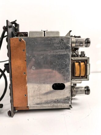 Wehrmacht Rundfunkempfänger WK1/P, Originallack, datiert 1942, Funktion nicht geprüft