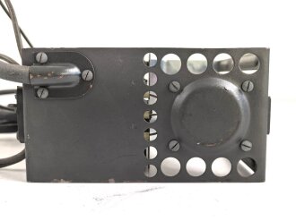 Ladegerät a für Kraftfahrzeuge der Wehrmacht. Sehr guter Zustand, Originallack