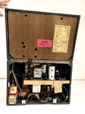 Siemens Radio "K 32 GWB" Sehr guter Zustand, in der originalen Umverpackung. Funktion nicht geprüft.