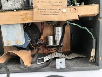 Siemens Radio "K 32 GWB" Sehr guter Zustand, in der originalen Umverpackung. Funktion nicht geprüft.