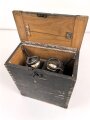 Zwei Ersatzröhren für 100 Watt Sender der Wehrmacht in Transportkasten.  Telefunken " Typ RS 237" Funktion nicht geprüft