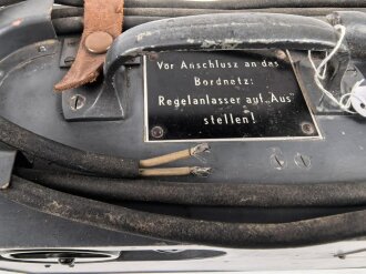 Luftwaffe, Umformer U.O., Ln 27157. Einanker-Umformer von 24 V Gleichspannung auf 220 V Wechselspannung. Originallack, ungereinigt, Funktion nicht geprüft