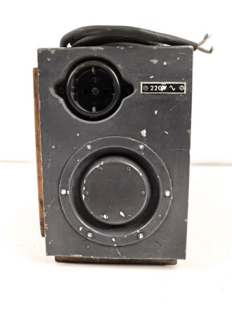 Luftwaffe, Umformer U.O., Ln 27157. Einanker-Umformer von 24 V Gleichspannung auf 220 V Wechselspannung. Originallack, ungereinigt, Funktion nicht geprüft