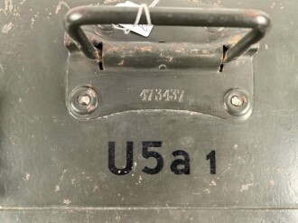 Gehäuse zum Umformer U5a 1. Originallack, guter Gesamtzustand.