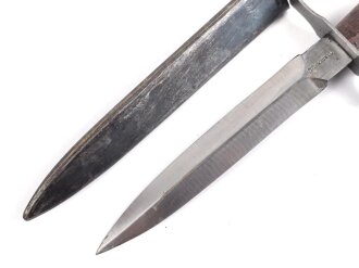 Frankreich 2.Weltkrieg Kampfmesser, Hersteller  " LE Vengeur " Unter deutscher Besatzung Hergestellt und so an Deutsche Soldaten in Norwegen ausgegeben. Guter Gesamtzustand