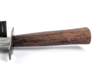 Frankreich 2.Weltkrieg Kampfmesser, Hersteller  " LE Vengeur " Unter deutscher Besatzung Hergestellt und so an Deutsche Soldaten in Norwegen ausgegeben. Guter Gesamtzustand