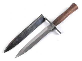 Frankreich 2.Weltkrieg Kampfmesser, Hersteller  " LE Vengeur " Unter deutscher Besatzung Hergestellt und so an Deutsche Soldaten in Norwegen ausgegeben. Guter Gesamtzustand