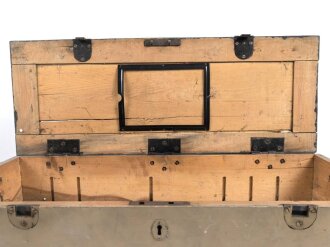 Kasten "gr. Vorrat M.P " Wehrmacht. Ungereinigtes Stück. Originallack