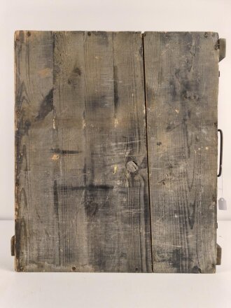 Transportkasten für " 14 SS Gewehr Panzer Granate 61" Packzettel von 1944, ungereinigtes Stück in gutem Gesamtzustand