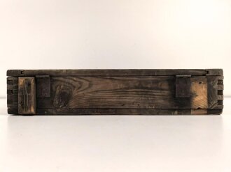 Transportkasten für " 14 SS Gewehr Panzer Granate 61" Packzettel von 1944, ungereinigtes Stück in gutem Gesamtzustand
