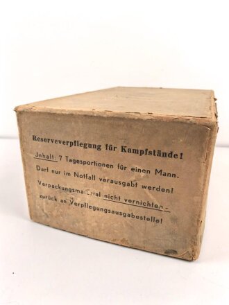 "Reserveverpflegung für Kampfstände !" leerer Pappkasten, Maße 34 x 24 x 54cm
