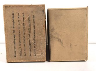 "Reserveverpflegung für Kampfstände !" leerer Pappkasten, Maße 34 x 24 x 54cm