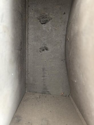 Paar Motorrad Packtaschen der Wehrmacht. Originallack, ungereinigt. Hersteller " Karl Baisch Autokoffer Fabrik Stuttgart Bad Cannstatt"