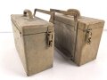 Paar Motorrad Packtaschen der Wehrmacht. Originallack, ungereinigt. Hersteller " Karl Baisch Autokoffer Fabrik Stuttgart Bad Cannstatt"