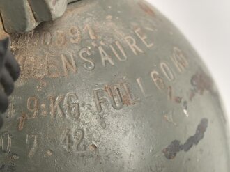 Schwerer "Kohlensäure Schneelöscher" datiert 1943. Guter Zustand, Originallack, ungereinigtes Stück.  Sehr schwer, vermutlich noch gefüllt. KEIN VERSAND