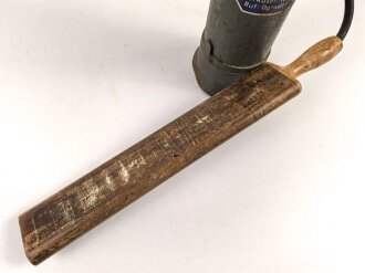 Schwerer "Kohlensäure Schneelöscher" datiert 1943. Guter Zustand, Originallack, ungereinigtes Stück.  Sehr schwer, vermutlich noch gefüllt. KEIN VERSAND